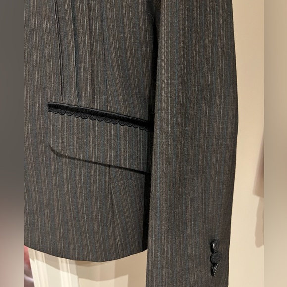 Laundry by Shelli Segal dark grey Suit with turquoise pin stripping. - Picture 2 of 6